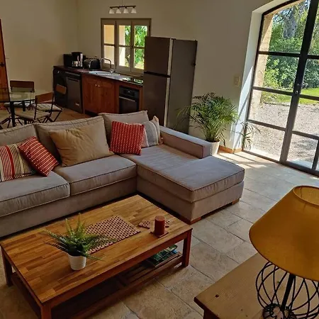 Proche De La Bambouseraie Holiday home Boisset-et-Gaujac